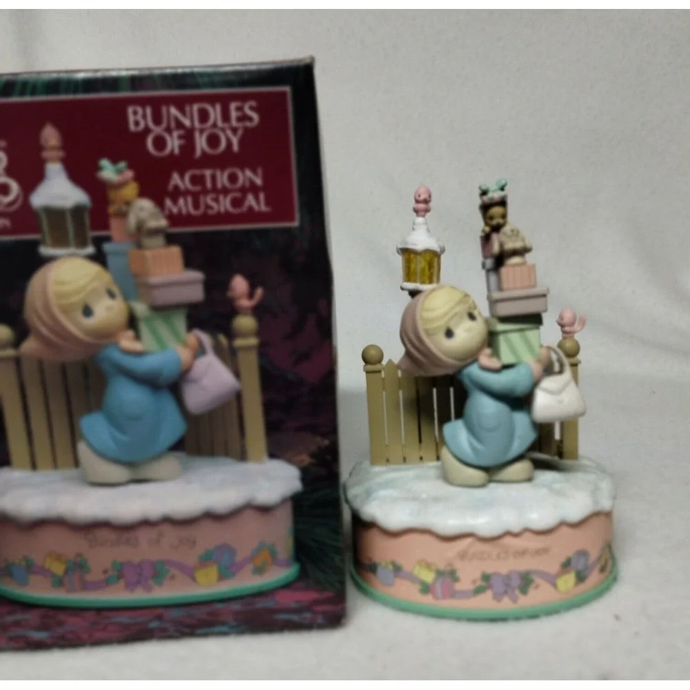 Precious Moments Bundles of Joy Musical Action‎ Figurine Christmas Decor